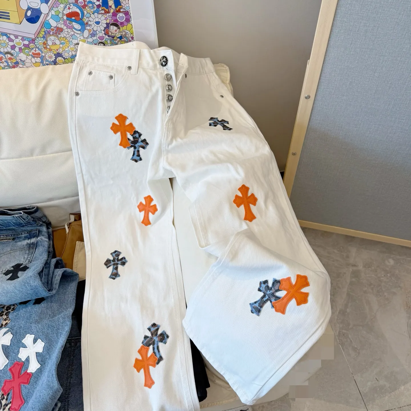 P240 model number: D330 Chrome Hearts Chrome Hearts straight casual white leather jeans SIZE #28-34